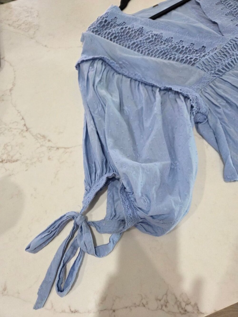 Free People Drive You Mad Blouse M Blue Crochet Lace Peasant Boho Puff Sleeve - Picture 7 of 11